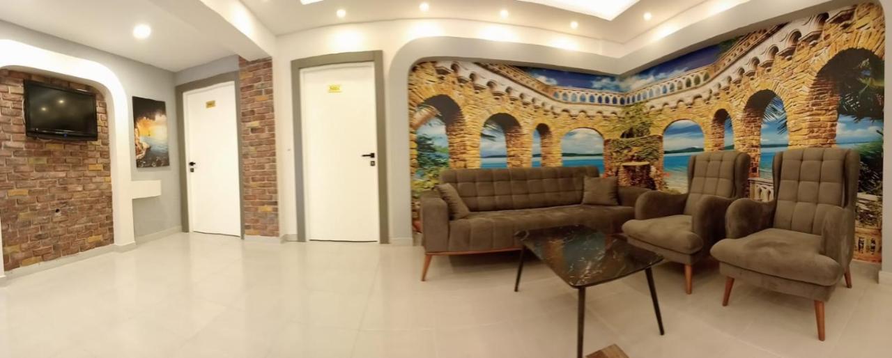 Side Leon Otel Exterior photo